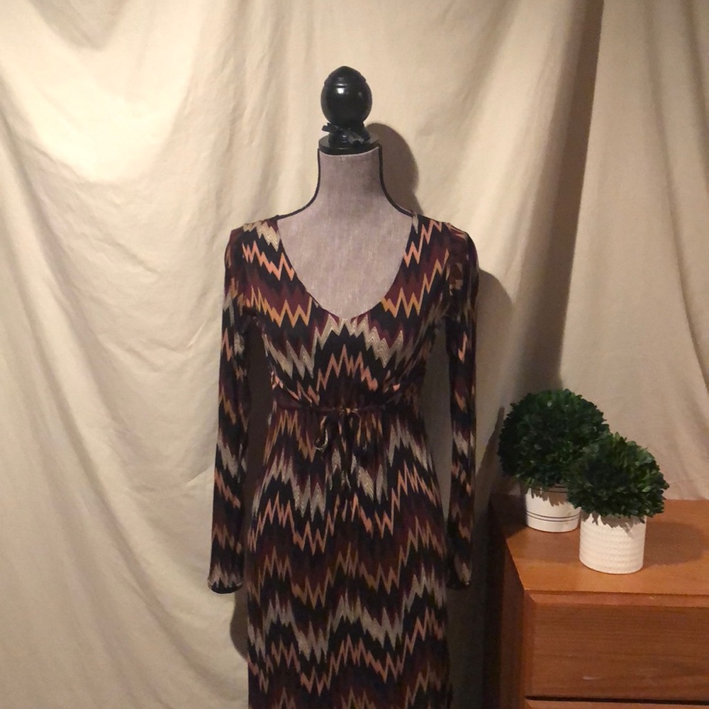Long sleeve zig zag pattern cotton maxi dress